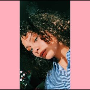 Meet your Posher, Sasha